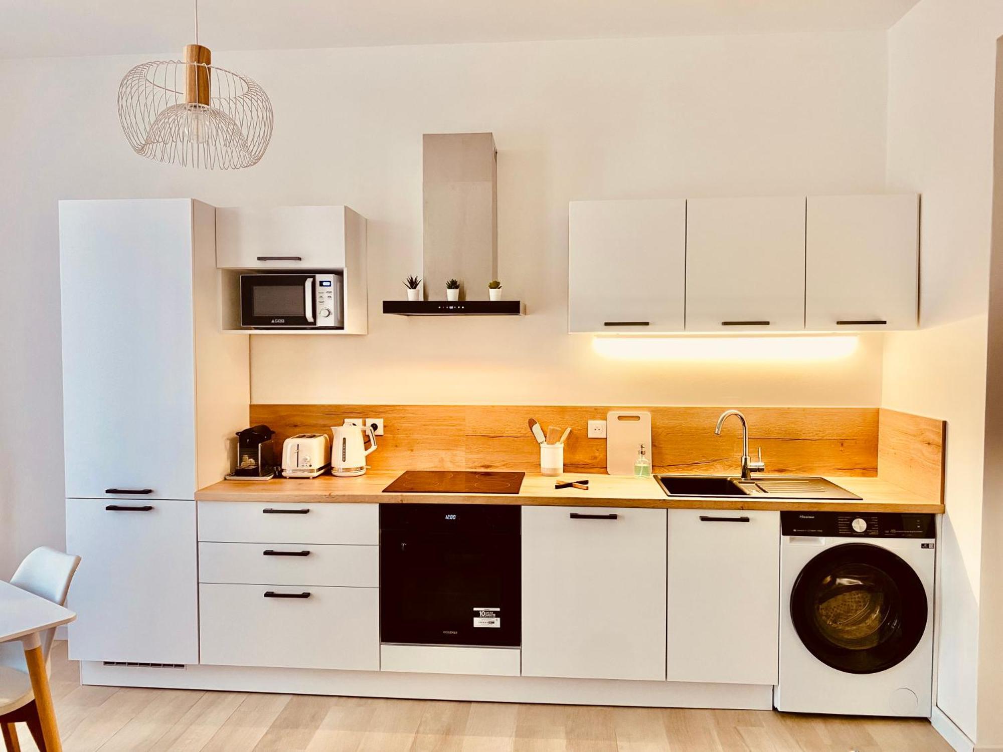 Elegant T3 Centre, 10 Mn A Pieds Palais, Croisette Apartment *